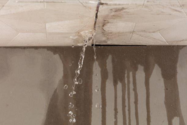 Professional Water Extraction technician working in Fairview, CA